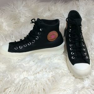Converse Mountain Club Black Leather Platform 8.5